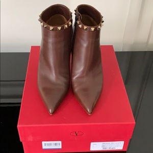 Valentino Garavani boots